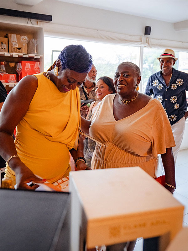 KQ Empire Launches Issue 10: Expat Living – Dual Life Fashion